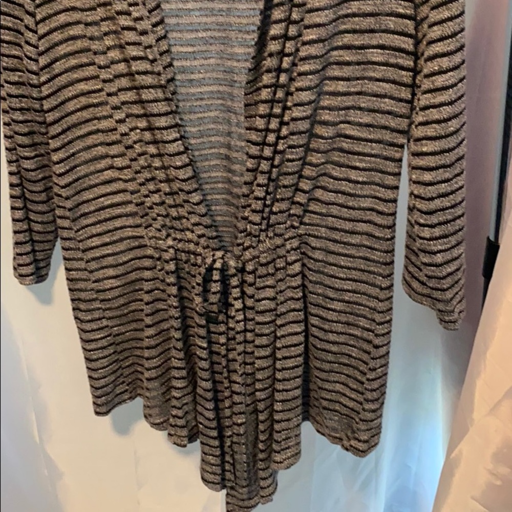Sweater - Picture 2 of 4